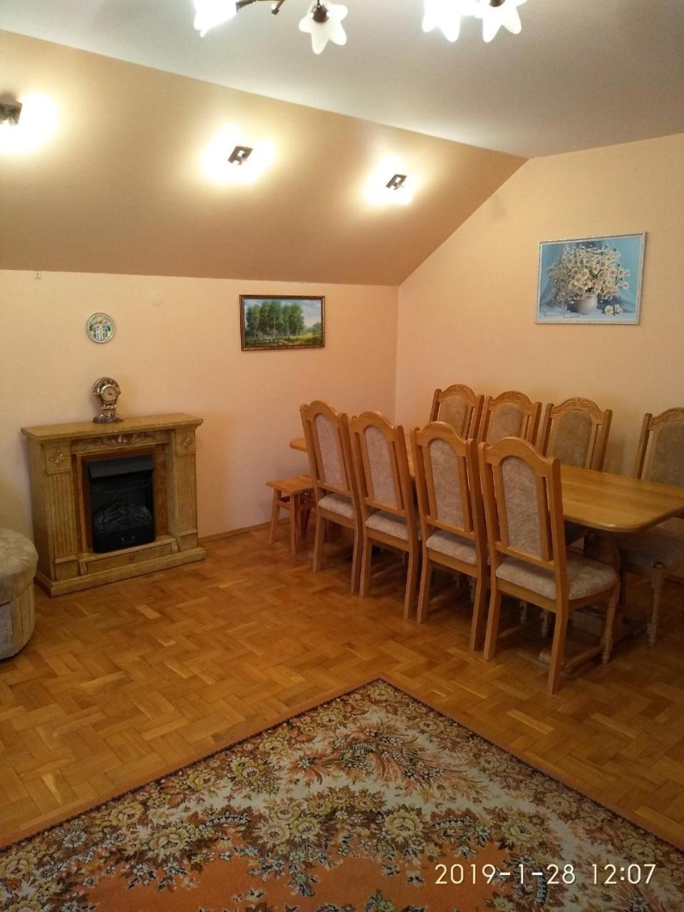 Будинок В Центрі Lutsk Ngoại thất bức ảnh