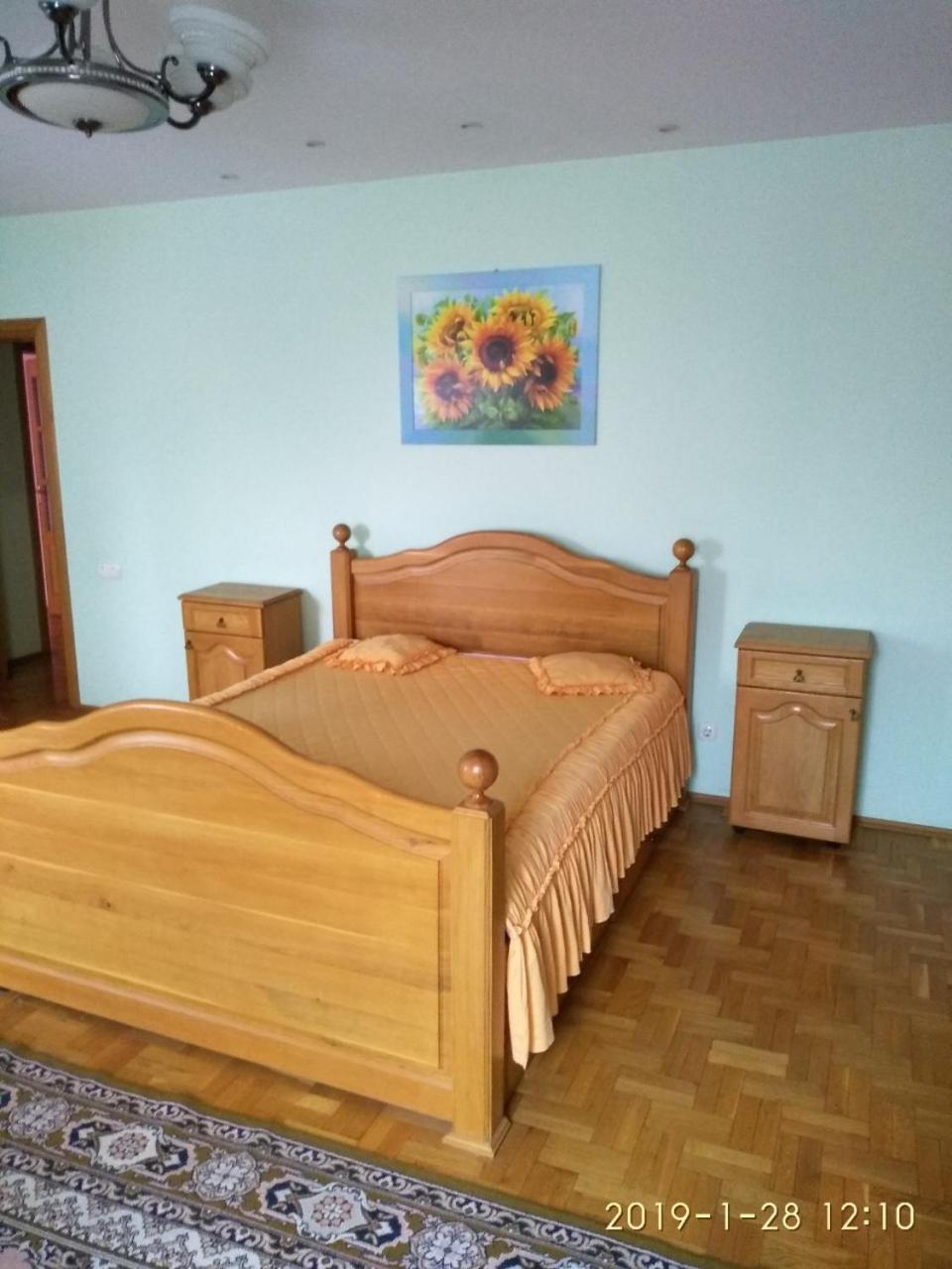 Будинок В Центрі Lutsk Ngoại thất bức ảnh