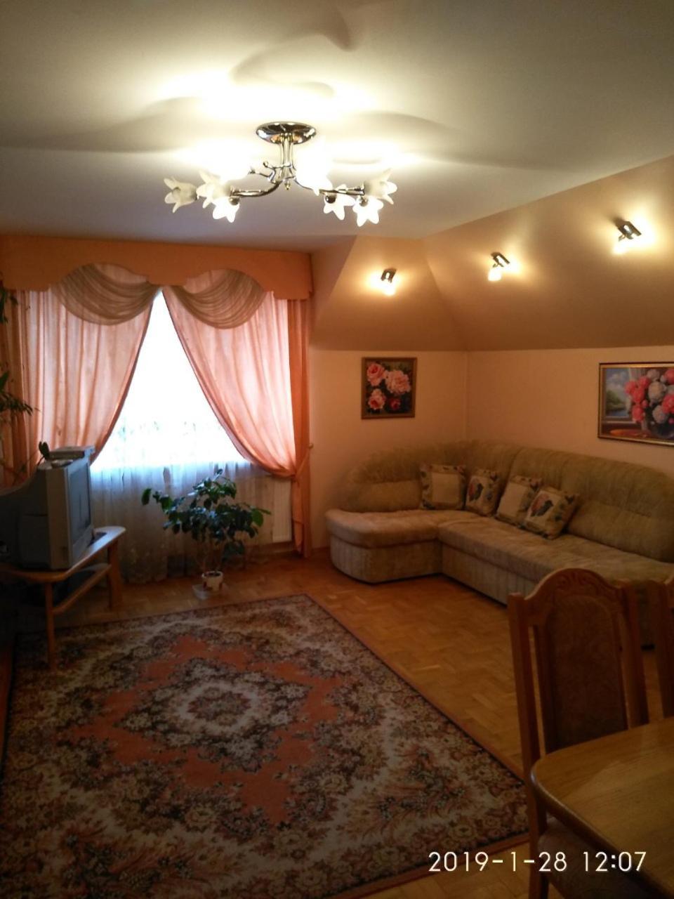Будинок В Центрі Lutsk Ngoại thất bức ảnh